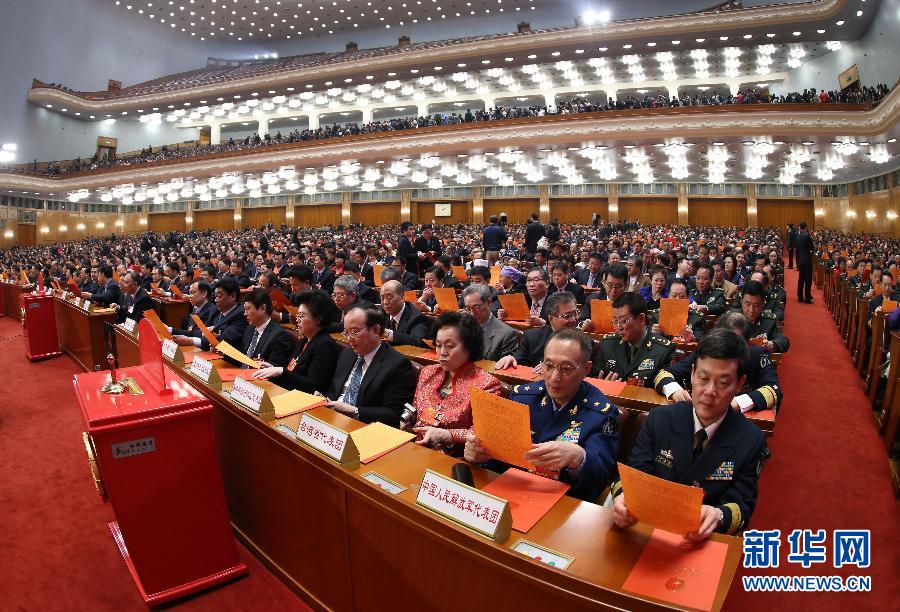 （兩會）（9）十二屆全國人大一次會議舉行第六次全體會議