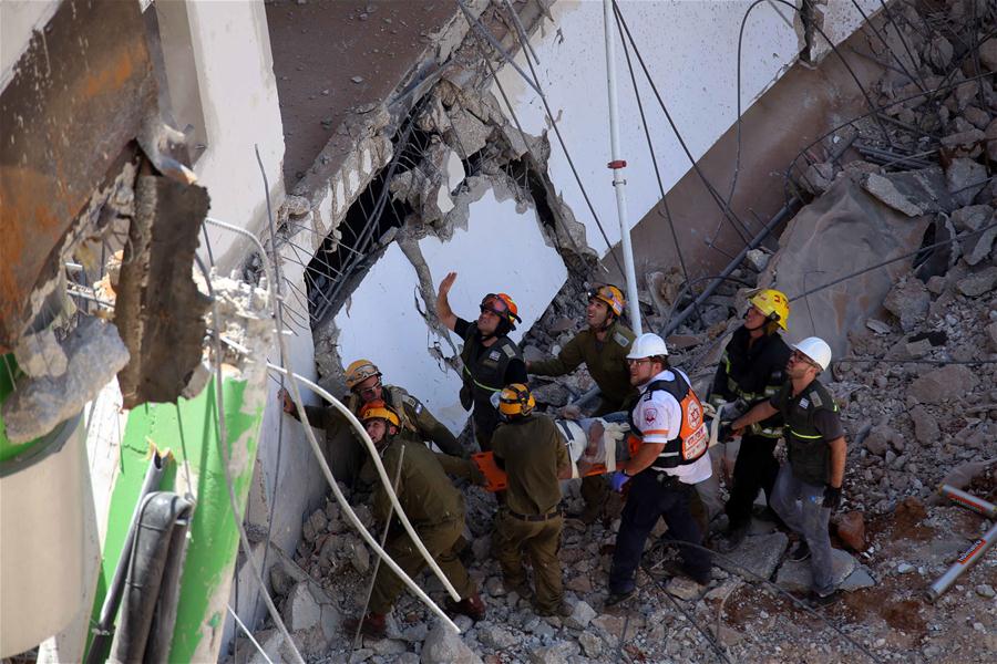 ISRAEL-TEL AVIV-BUILDING COLLAPSE