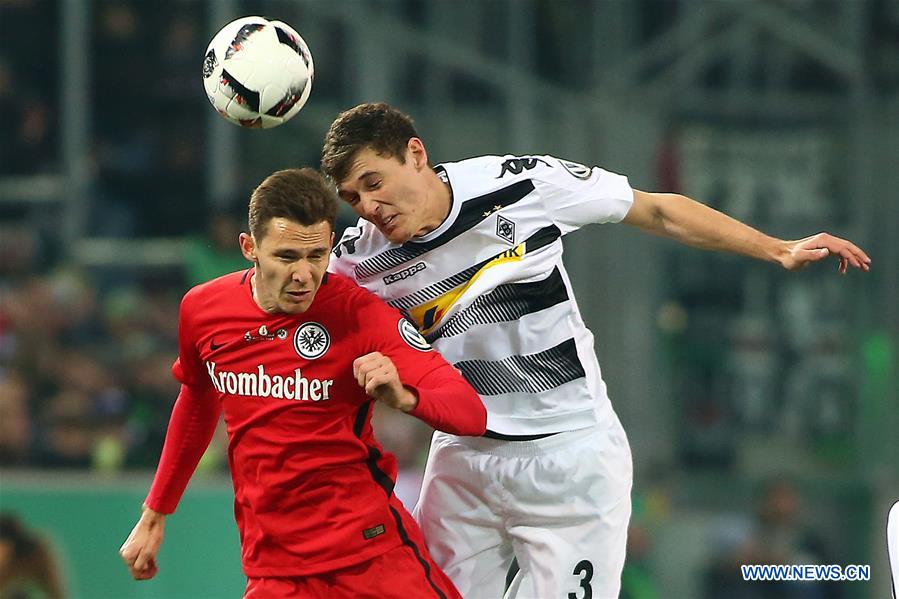 (SP)GERMANY-MOENCHENGLADBACH-SOCCER-GERMAN CUP-BORUSSIA MOENCHENGLADBACH VS EINTRACHT FRANKFURT