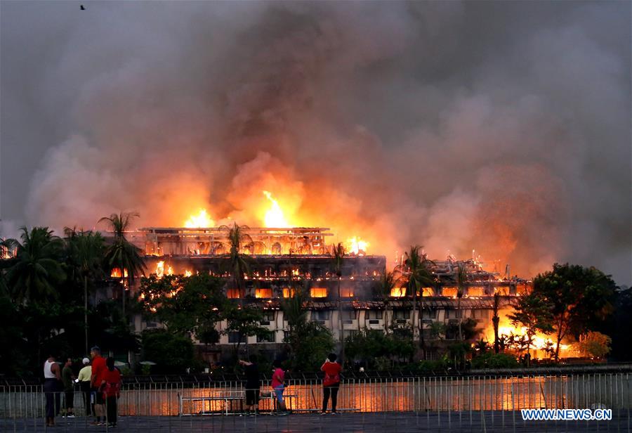 At Least 1 Injured In Lakeside Hotel Fire In Myanmar S Yangon Xinhua English News Cn