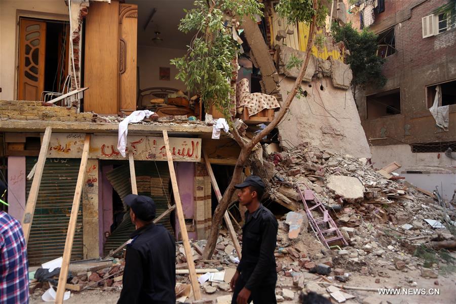 Part of the building collapsed due to a gas bomb, killing one person and injuring seven.