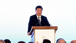 President Xi delivers speech at Silk Road forum