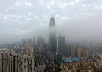 Heavy fog shrouds China's Nanning