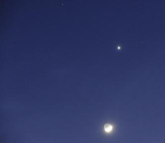 2017年首個美麗天象“雙星伴月”登場