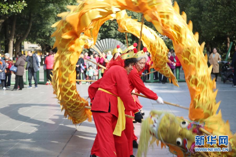 元宵节将至 多彩民俗迎佳节