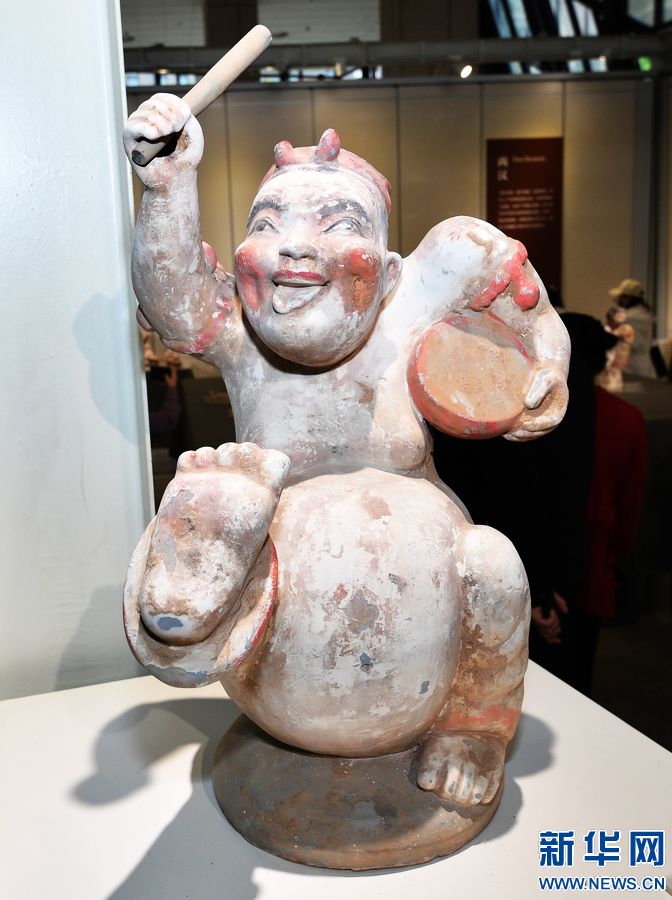 中国古代音乐舞蹈陶俑复制作品巡展亮相郑州