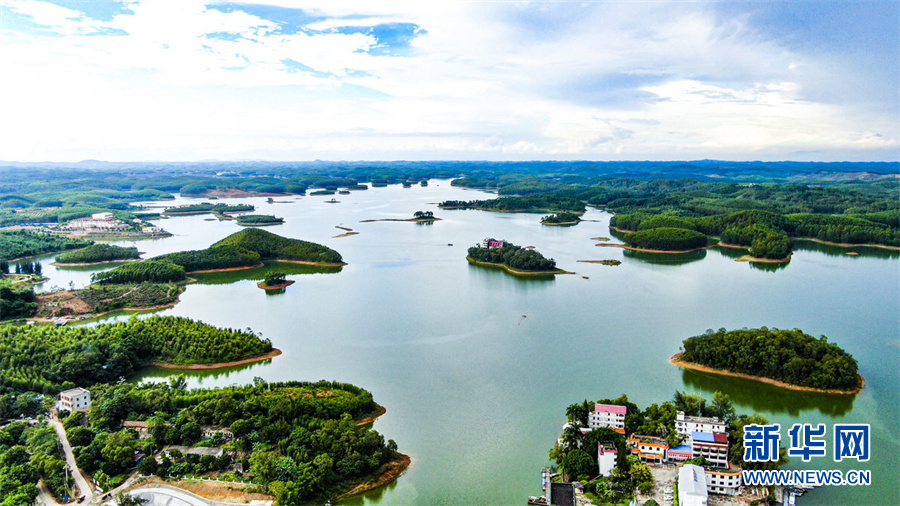 合浦县星岛湖旅游景区景色宜人.林启波 摄