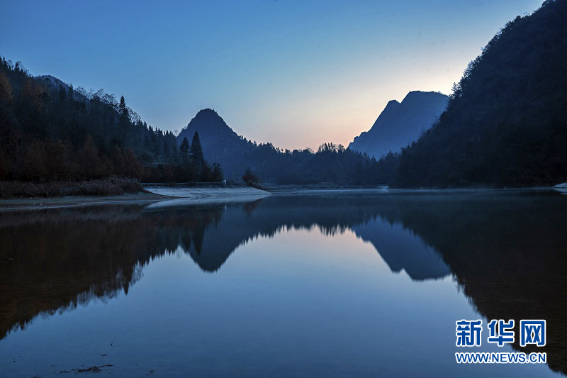 湖北恩施:初冬湿地美景醉人