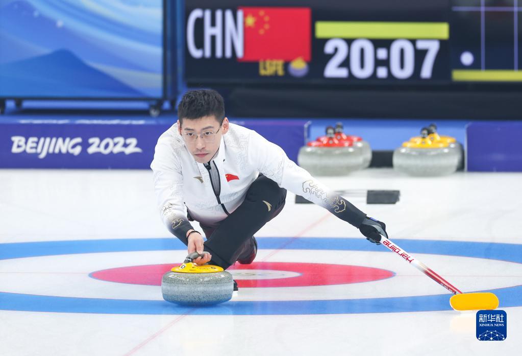 冰壶混双循环赛:中国队不敌挪威队_北京2022年冬奥会_新华网