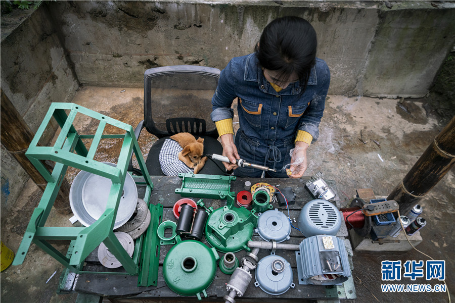 图片故事乌蒙山深处有个重工业版的林妹妹