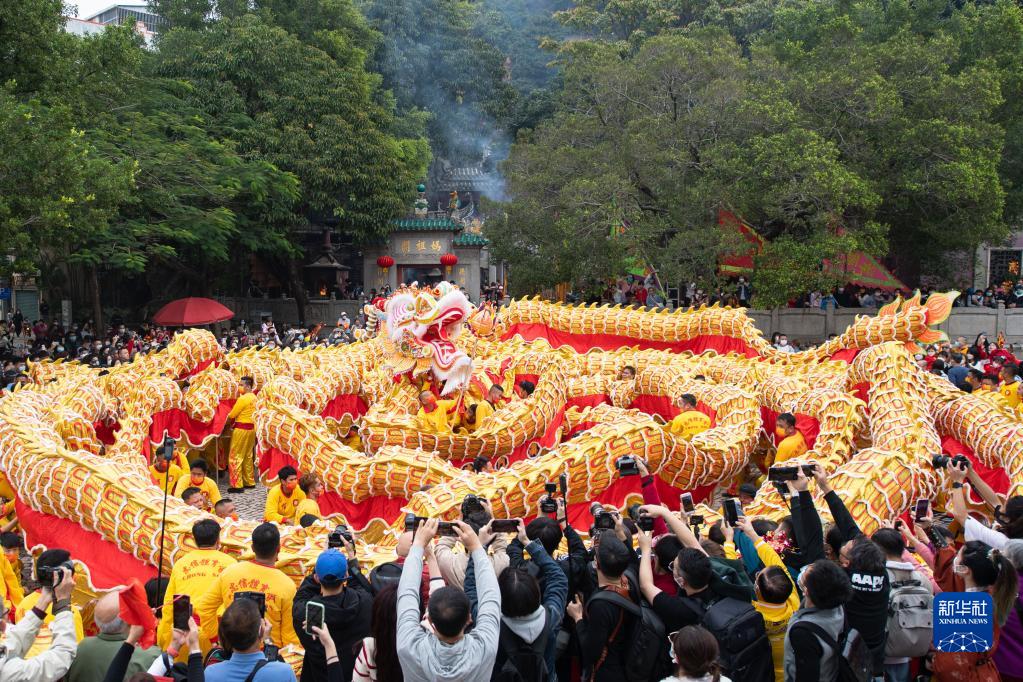 太阳成集团主页澳门迎新春：大年初一“开门|花都名器|红”