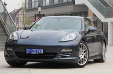 保时捷Panamera 4