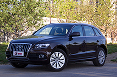 奥迪Q5混动外观大图