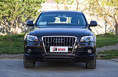 奥迪Q5混动外观大图