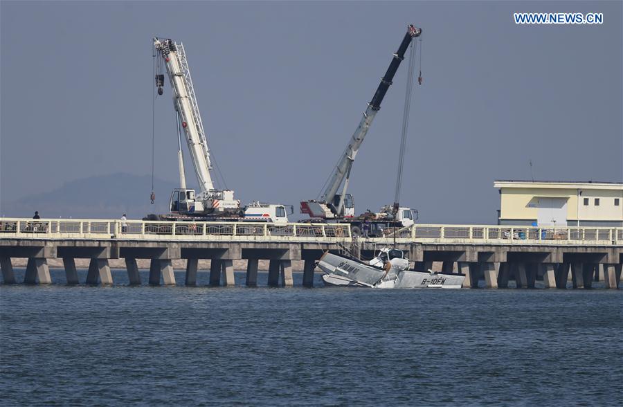 CHINA-SHANGHAI-AMPHIBIAN PLANE-CRASH (CN)