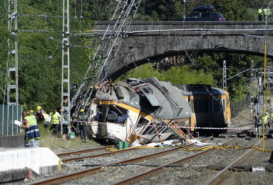 SPAIN-O PORRINO-TRAIN-DERAILMENT