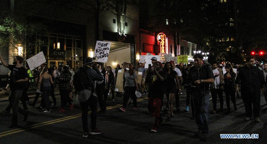 U.S.-CHARLOTTE-SHOOTING-PROTEST