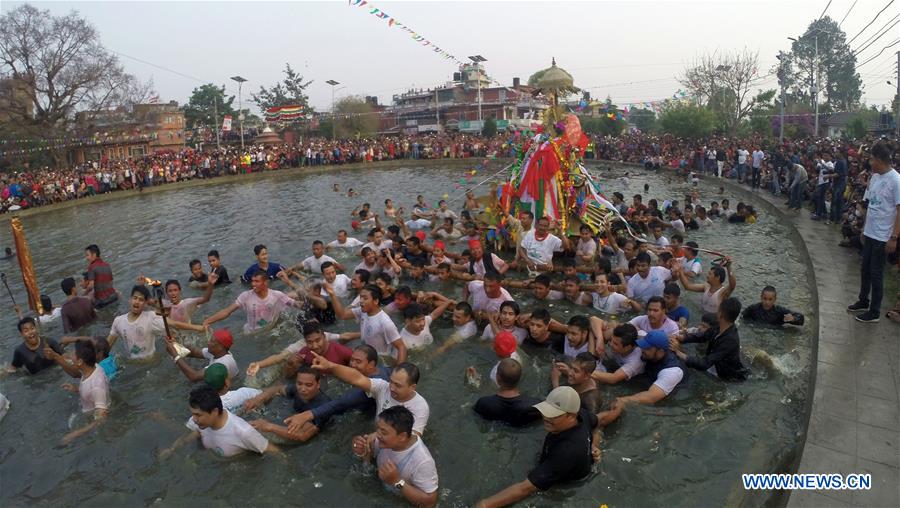 NEPAL-KATHMANDU-FESTIVAL-GAHANA KHOJNE JATRA