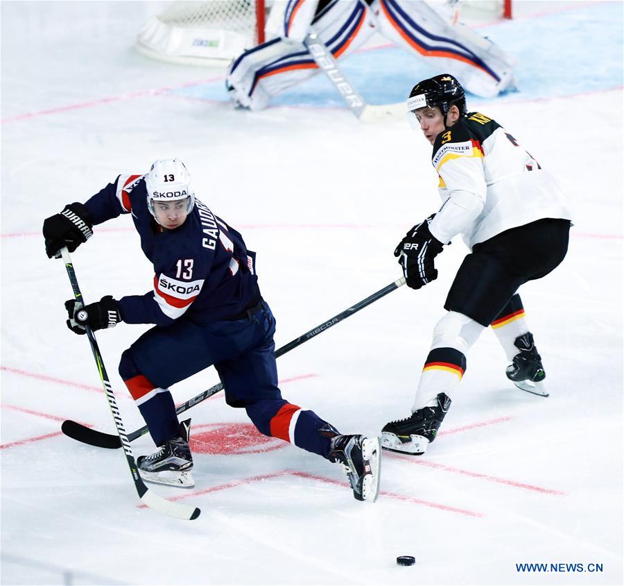 (SP)GERMANY-COLOGNE-ICE HOCKEY-WORLD CHAMPIONSHIPS-PRELIMINARY ROUND-GROUP A-USA VS GER