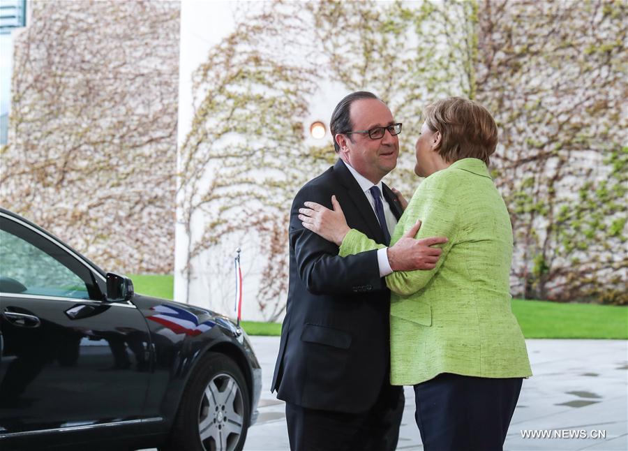 GERMANY-BERLIN-FRANCE-PRESIDENT-VISIT