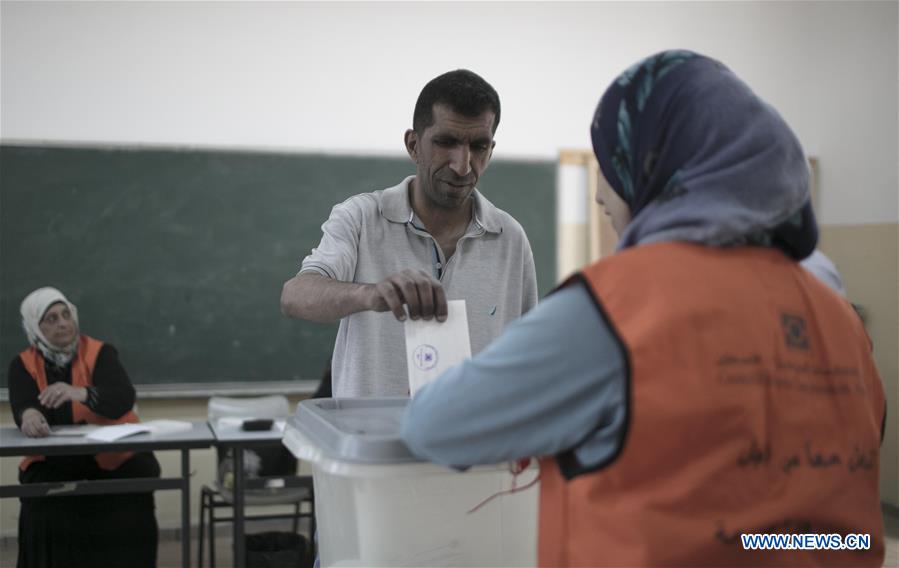 MIDEAST-RAMALLAH-ELECTIONS-VOTE