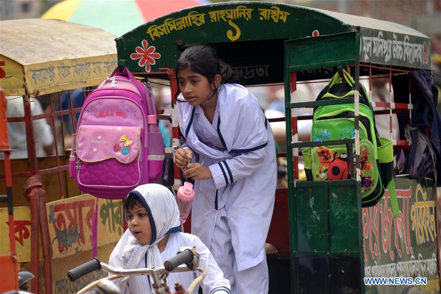 BANGLADESH-DHAKA-CHILDREN-SCHOOL VAN