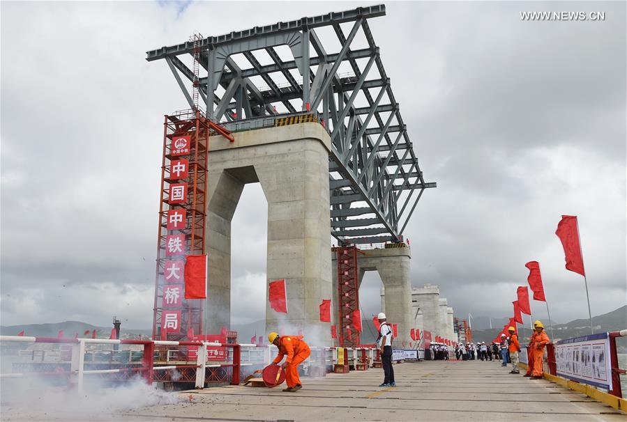 CHINA-FUJIAN-PINGTAN-HIGHWAY-RAILWAY BRIDGE-CONSTRUCTION (CN)