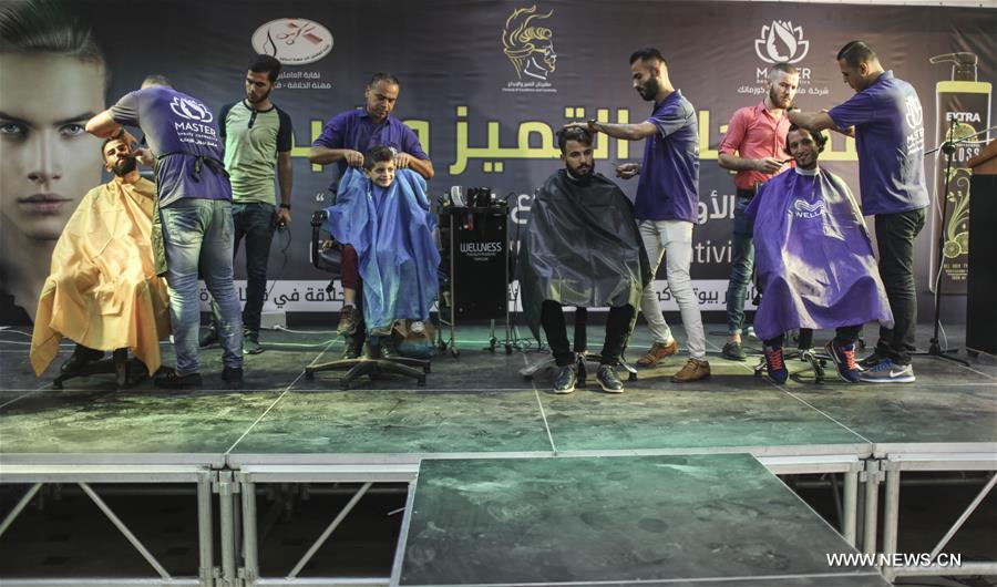 MIDEAST-GAZA-HAIR CUT COMPETITION