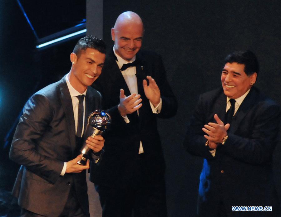 Messi, Ronaldo, Iniesta and Neymar among nominees for FIFA player award[1]