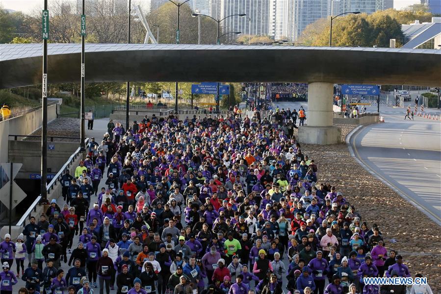 Runners participate in 10th Chicago Hot Chocolate 15K/5K Race Xinhua