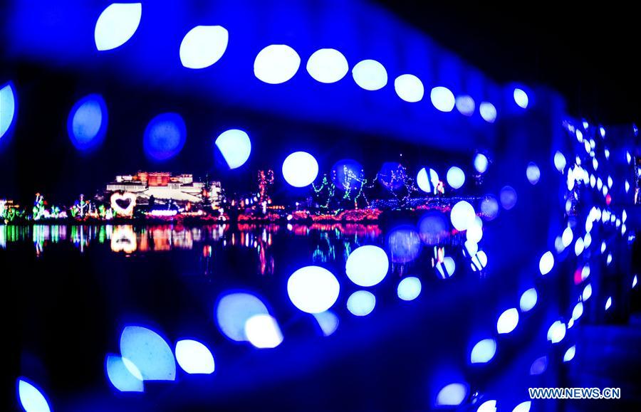 CHINA-LHASA-LIGHT FESTIVAL (CN)