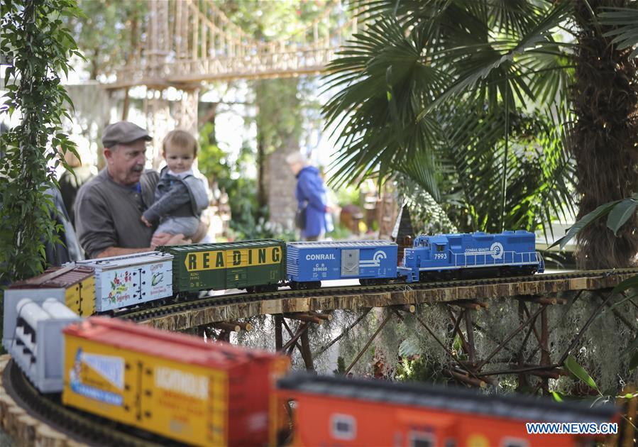 U.S.-NEW YORK-TRAIN SHOW