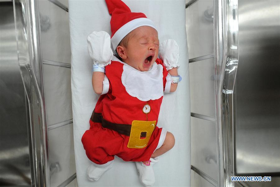 newborn baby christmas outfit