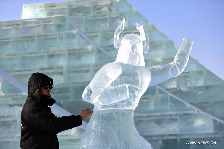 CHINA-HARBIN-ICE SCULPTURE-COMPETITION (CN)