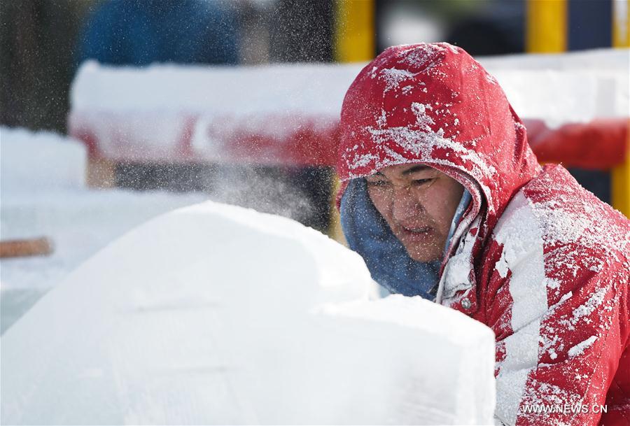 CHINA-HARBIN-ICE SCULPTURE-COMPETITION (CN)