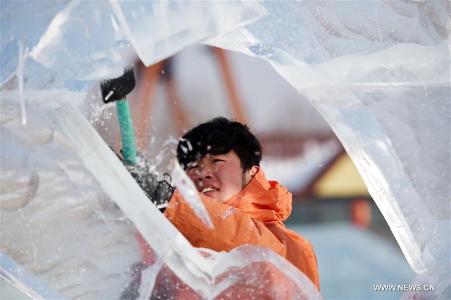 CHINA-HARBIN-ICE SCULPTURE-COMPETITION (CN)