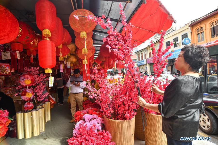 MALAYSIA-KUALA LUMPUR-CHINESE NEW YEAR-DECORATION