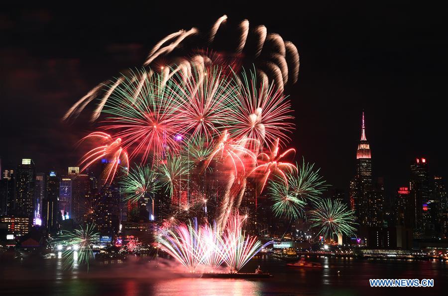 Fireworks light up New York sky to mark Chinese New Year - Xinhua