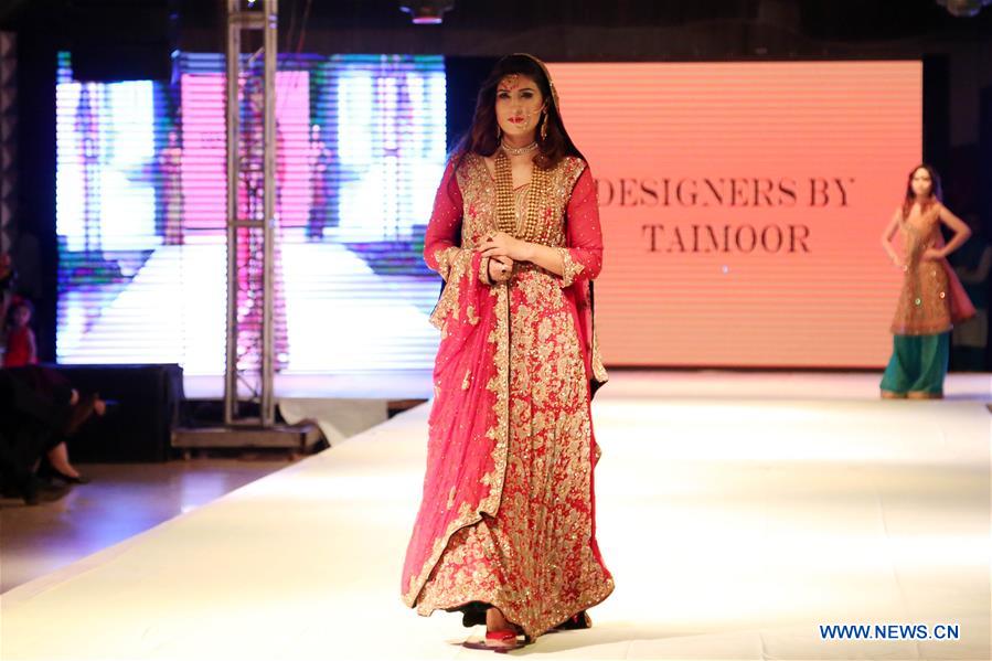 PAKISTAN-ISLAMABAD-FASHION SHOW