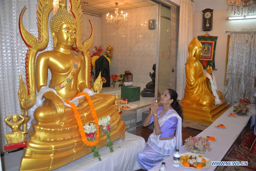 what festivals do buddhist celebrate
