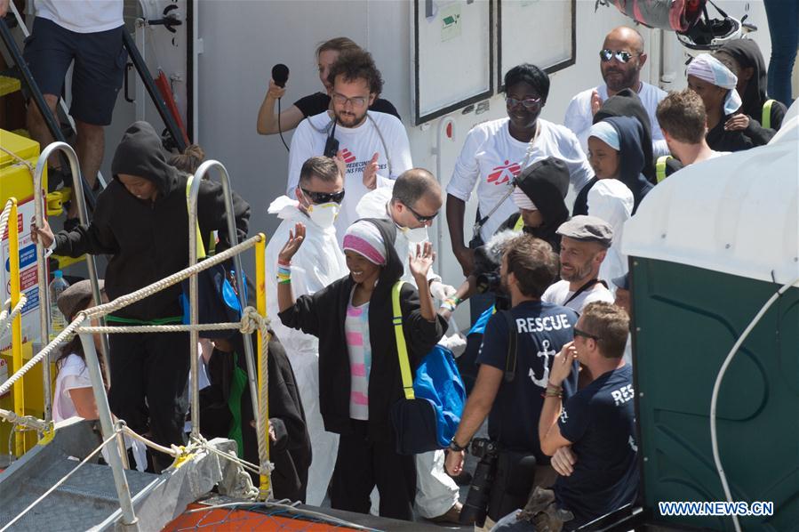 MALTA-SENGLEA-HUMANITARIAN VESSEL-MIGRANTS-DOCKING