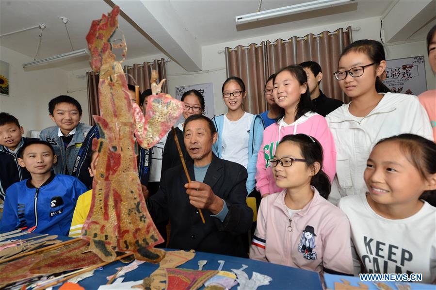 #CHINA-HUBEI-CLASS-SHADOW PUPPET (CN)