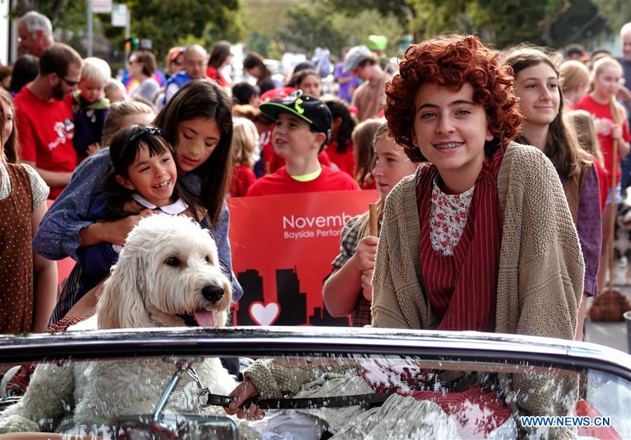 U.S.-CALIFORNIA-BURLINGAME-PET DOG-PARADE