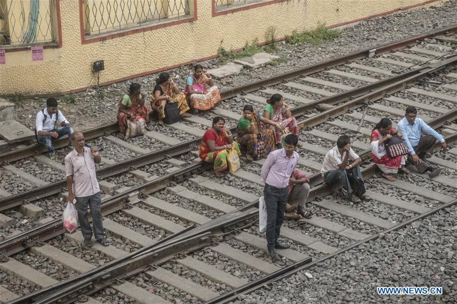 INDIA-KOLKATA-RAILWAY TRACK