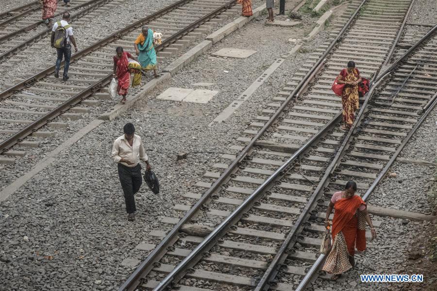 INDIA-KOLKATA-RAILWAY TRACK