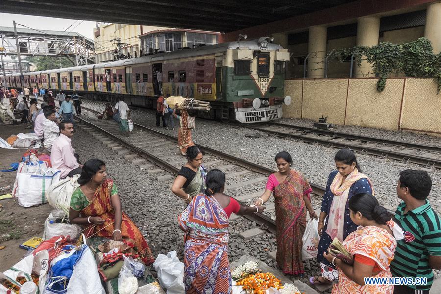 INDIA-KOLKATA-RAILWAY TRACK