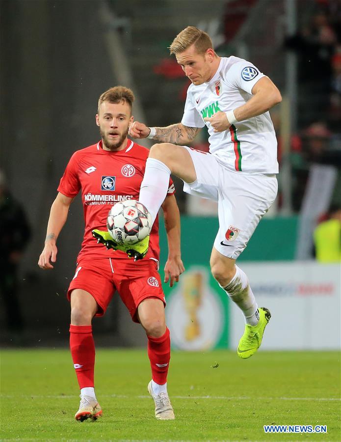 (SP)GERMANY-AUGSBURG-SOCCER-GERMAN DFB-AUGSBURG VS MAINZ