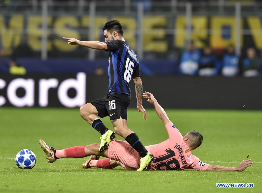 Fc Inter Draws With Fc Barcelona 1 1 During Uefa Champions League Group B Match Xinhua English News Cn
