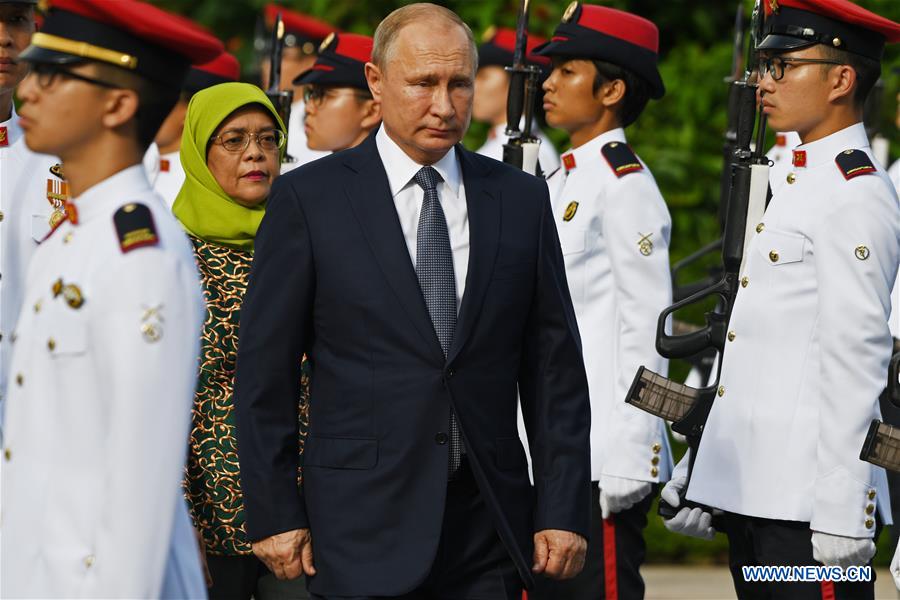 SINGAPORE-PUTIN-VISIT