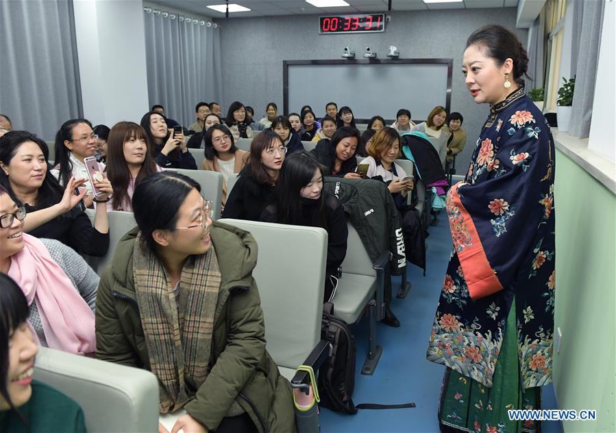 CHINA-BEIJING-CLASSICAL COSTUME CLASS (CN)